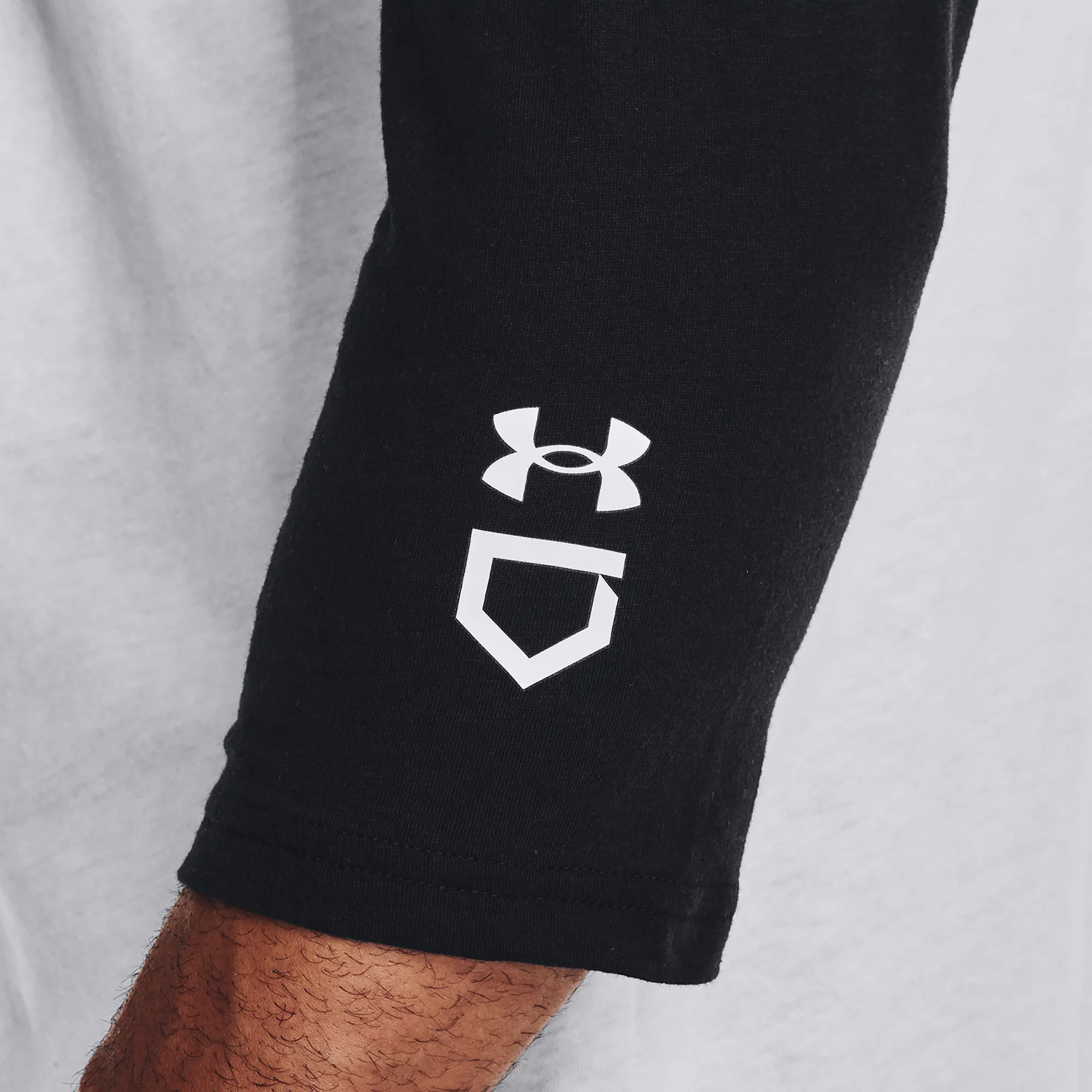 Under Armour Men's Classic 3/4 Sleeve T-Shirt - Image 4